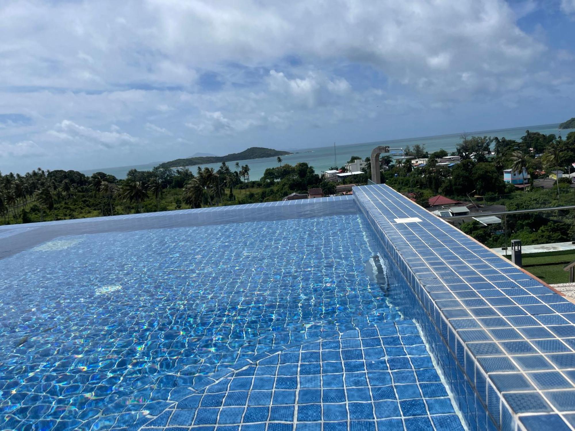 Babylon Sky Garden - Long Term Holiday Rentals Rawai Room photo